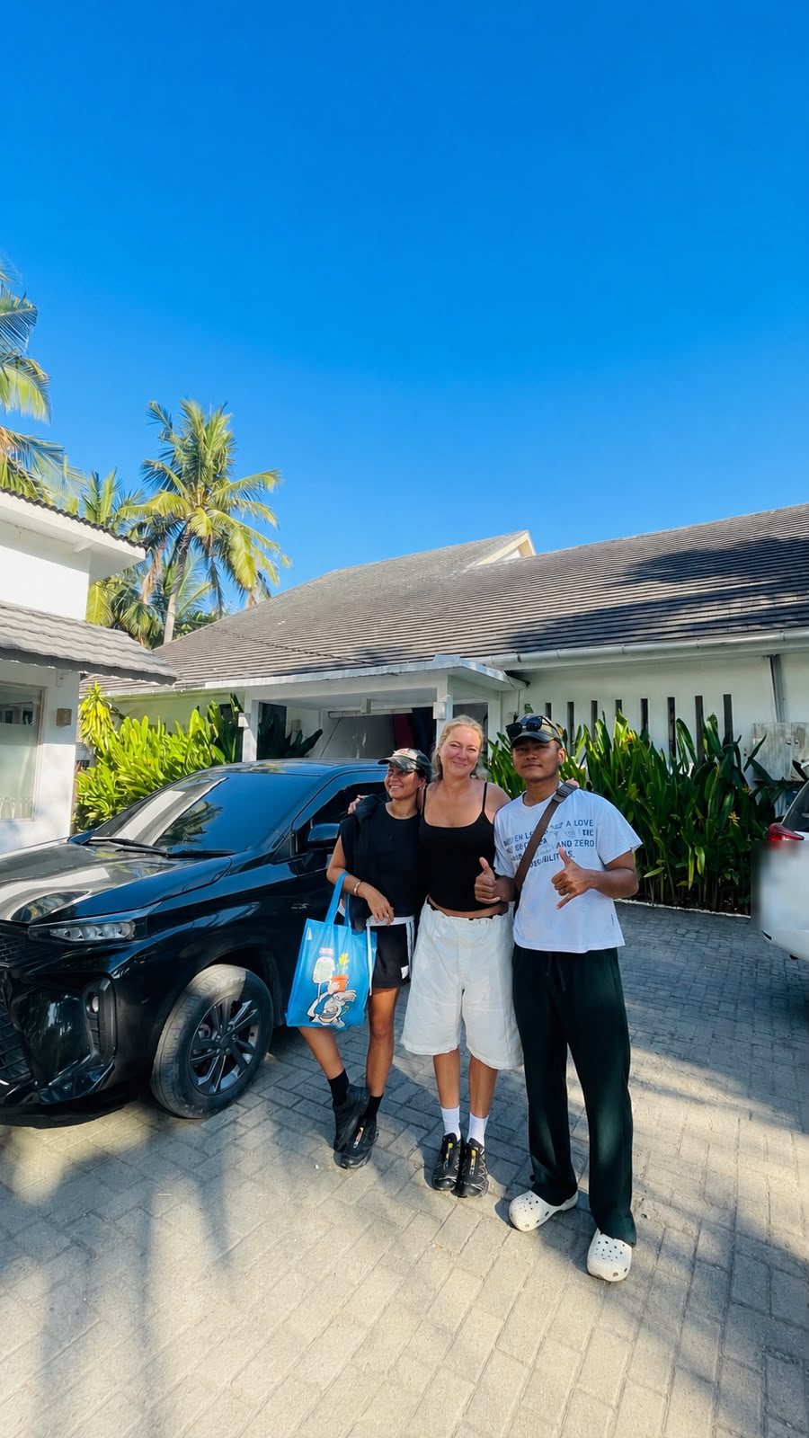 Sumbawa Transfer local driver with guests and private transfer car